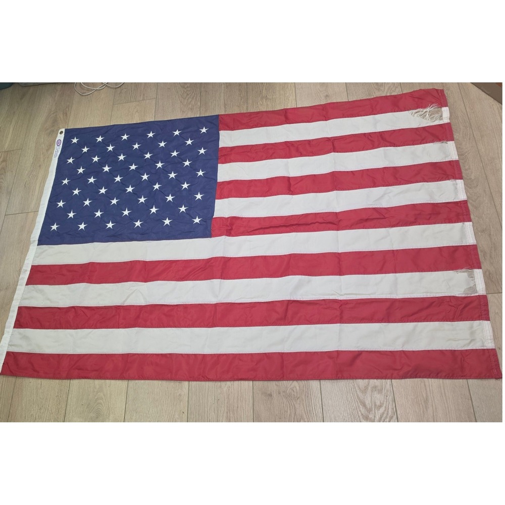 Annin American Flag Large Red White Blue Fair Distressed Sewn Stripes Nylon